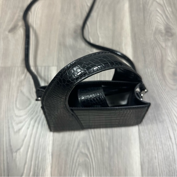 Zara Faux Snakeskin Mini Crossbody Bag Handle Structured Chic Holiday Party - Picture 4 of 4